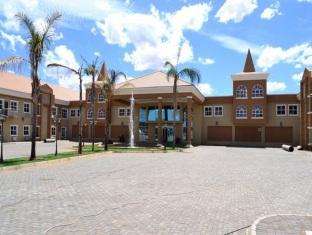 Majestic Five Hotel Palapye Exterior photo